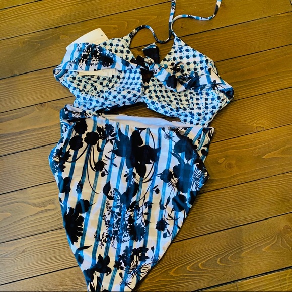 NWT! Lucky Brand On The Grid swimsuit w cutout - Picture 4 of 7
